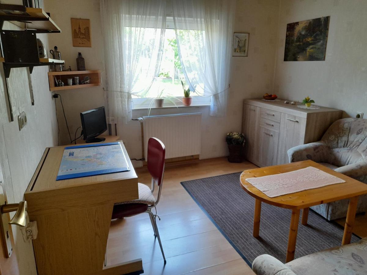 Ferienwohnung Wölbert Altendiez Exterior foto